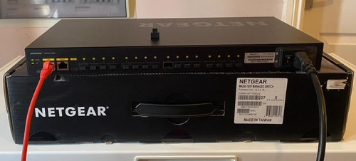 Netgear line m4250 16xf - netgear, av