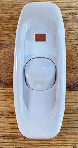 White line rocker - in-line,